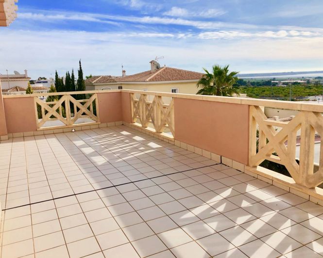 Image No.12-4 Bed Villa for sale