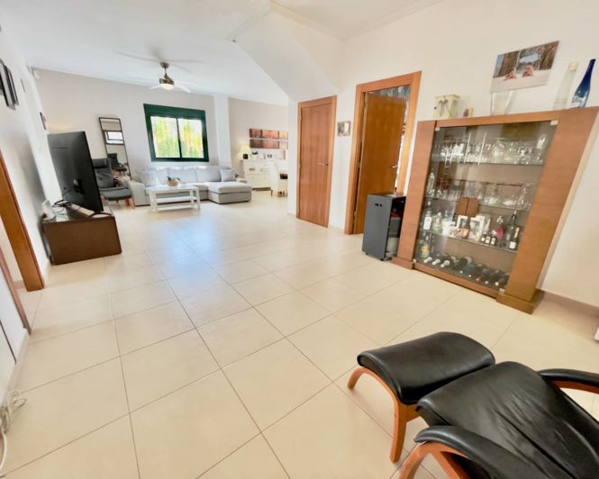 Image No.16-4 Bed Villa for sale