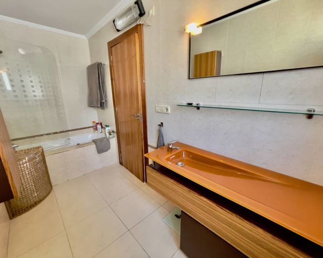 Image No.22-4 Bed Villa for sale