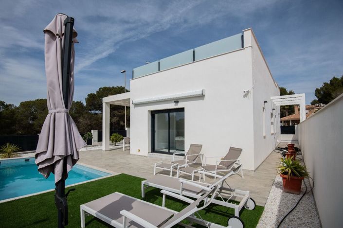 Image No.3-3 Bed Villa for sale