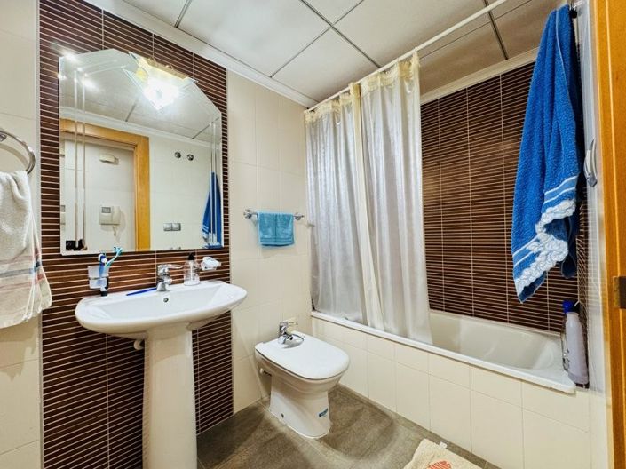 Image No.9-2 Bed Apartment for sale