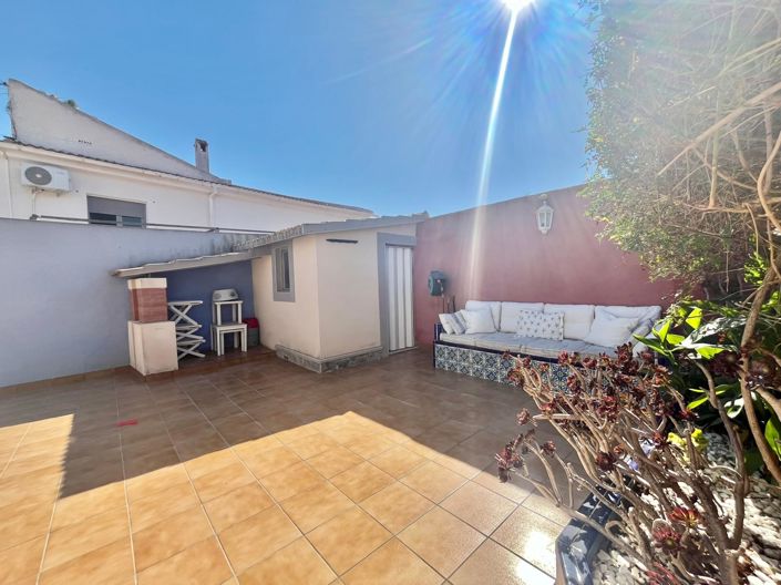 Image No.18-3 Bed Villa for sale