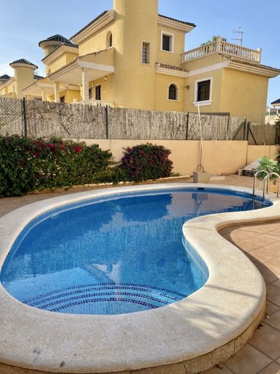 Image No.25-3 Bed House for sale