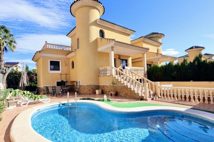 Image No.28-3 Bed House for sale