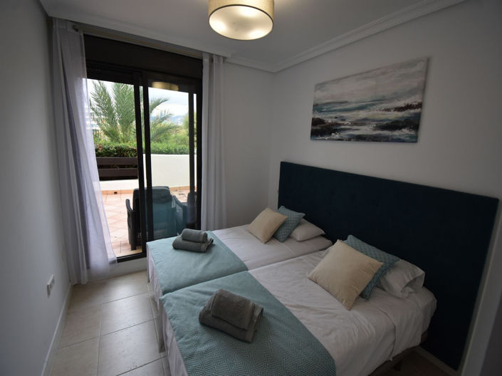 Image No.20-2 Bed Apartment for sale