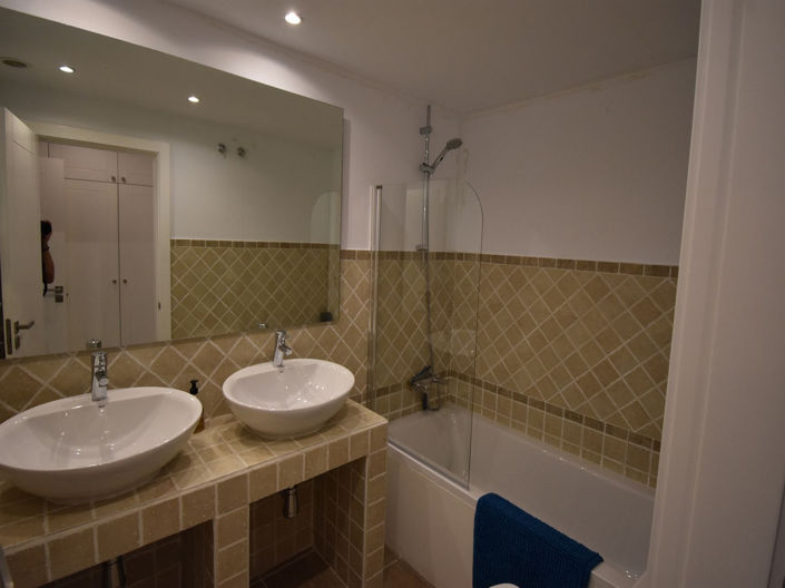 Image No.32-2 Bed Apartment for sale