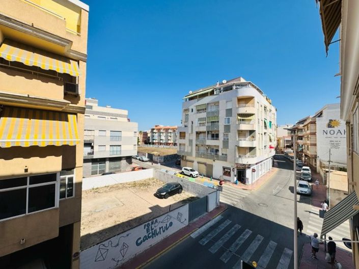 Image No.17-2 Bed Apartment for sale