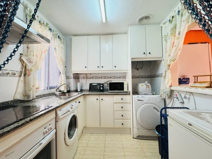 Image No.5-2 Bed Apartment for sale
