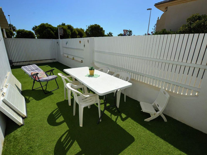Image No.2-3 Bed House for sale