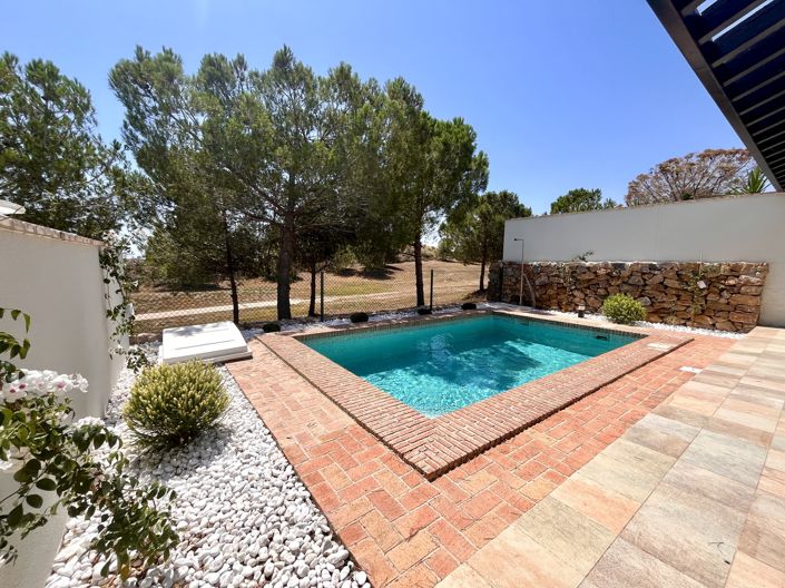 Image No.2-2 Bed Townhouse for sale