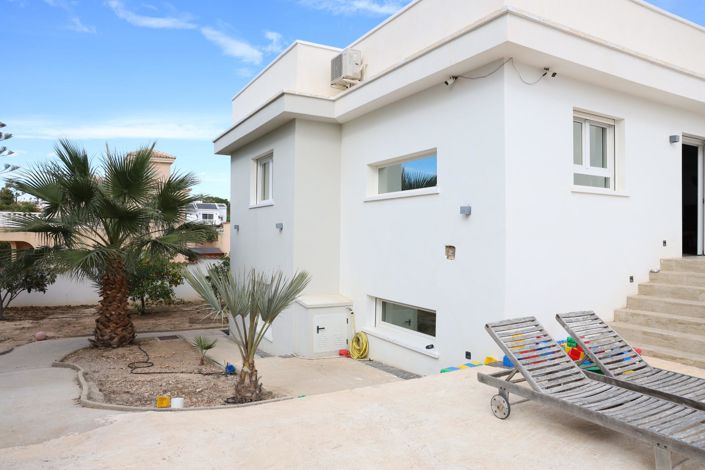 Image No.18-5 Bed Villa for sale