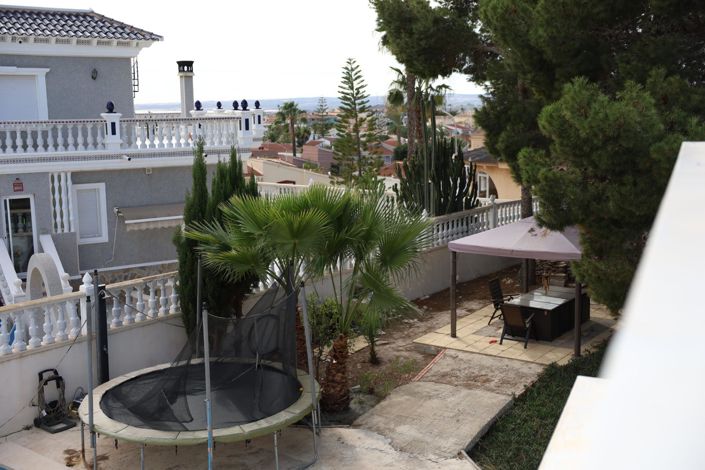 Image No.36-5 Bed Villa for sale