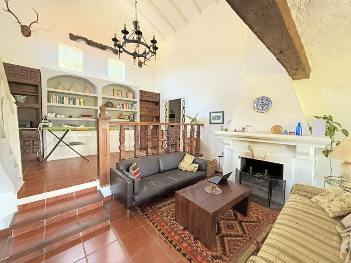 Image No.5-8 Bed Finca for sale