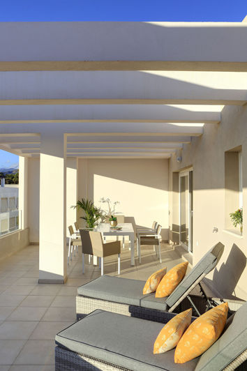 Image No.12-2 Bed Property for sale