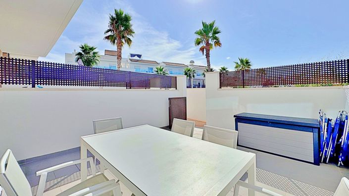 Image No.5-3 Bed Townhouse for sale