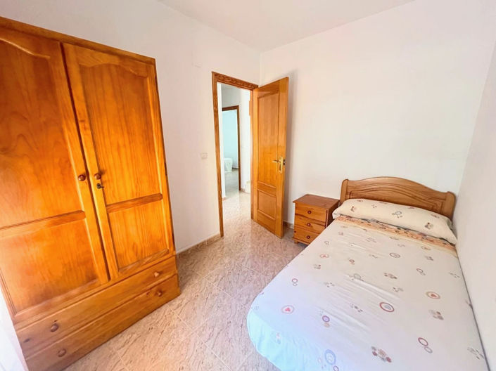 Image No.13-5 Bed Townhouse for sale