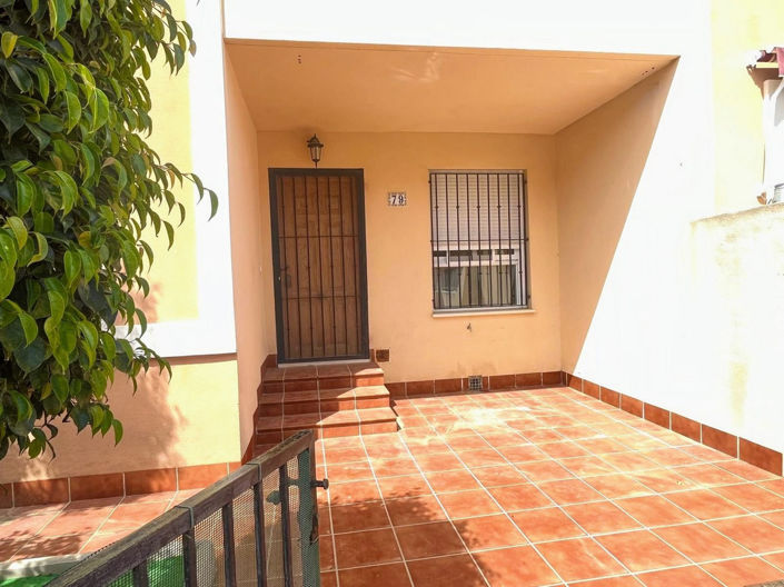 Image No.19-5 Bed Townhouse for sale