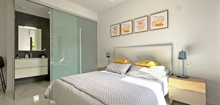 Image No.8-2 Bed Apartment for sale