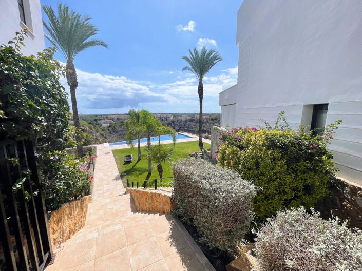 Image No.45-3 Bed Apartment for sale