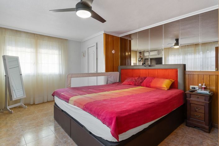 Image No.27-4 Bed Villa for sale