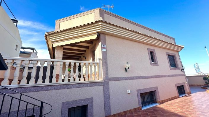 Image No.7-Maison de ville de 4 chambres à vendre à Torrevieja