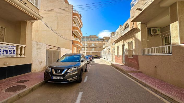 Image No.3-Appartement de 2 chambres à vendre à Torrevieja