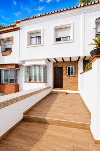 Image No.2-Casa adosada con 3 dormitorios en venta