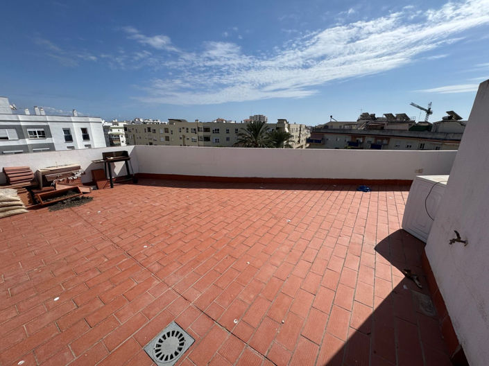 Image No.2-Penthouse de 4 chambres à vendre à Estepona