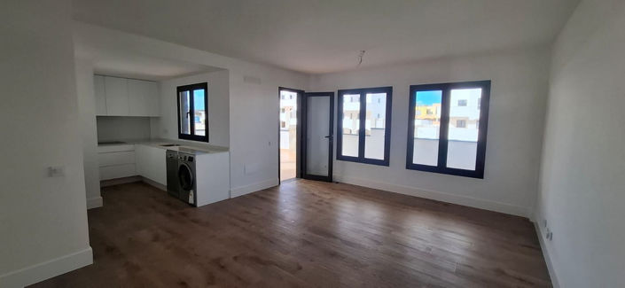 Image No.20-3 Bed Apartment for sale