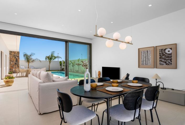 Image No.9-3 Bed Villa for sale