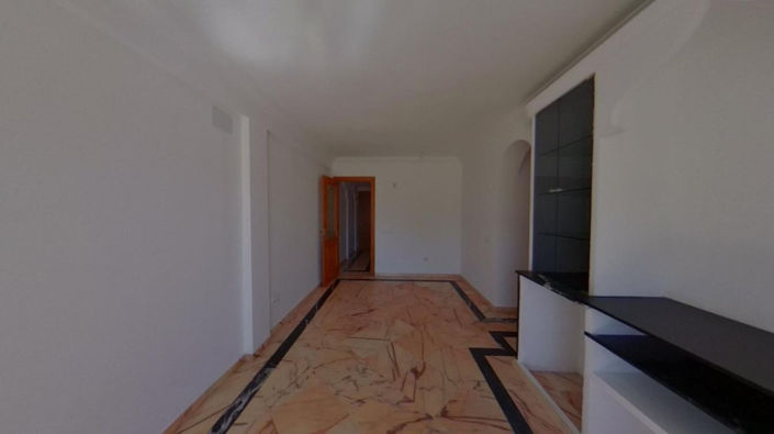 Image No.2-Appartement de 3 chambres à vendre à Estepona
