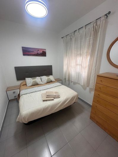 Image No.10-2 Bed Property for sale