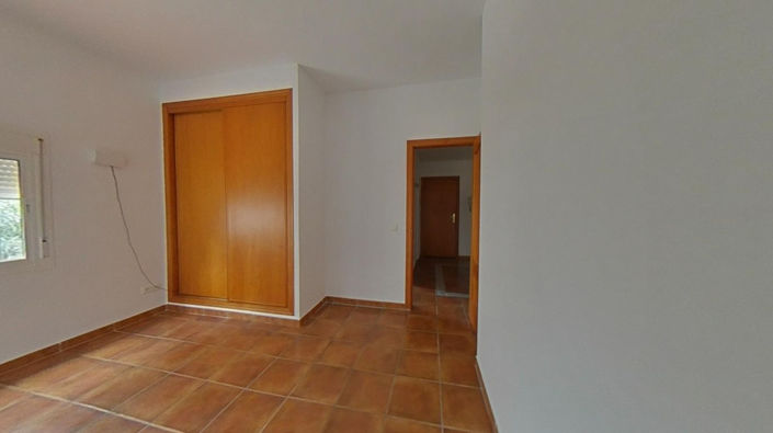 Image No.8-Appartement de 2 chambres à vendre à Estepona
