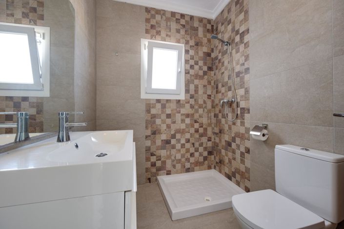 Image No.16-3 Bed Villa for sale