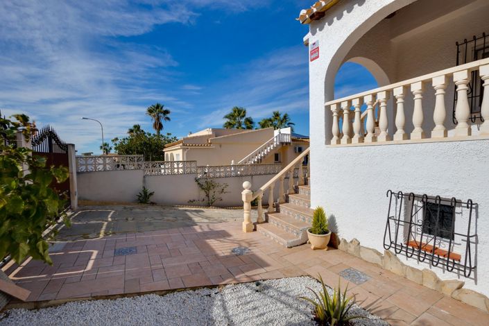 Image No.38-3 Bed Villa for sale