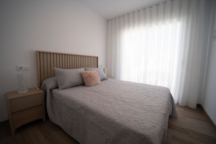 Image No.17-3 Bed Townhouse for sale