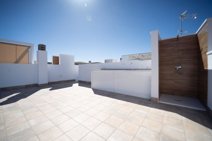 Image No.32-3 Bed Townhouse for sale