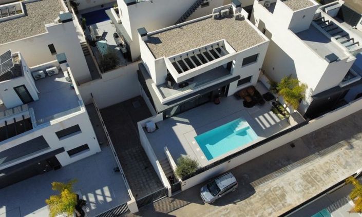 Image No.6-3 Bed Villa for sale