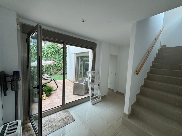 Image No.23-3 Bed Townhouse for sale