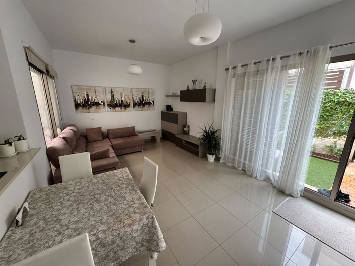 Image No.32-3 Bed Townhouse for sale