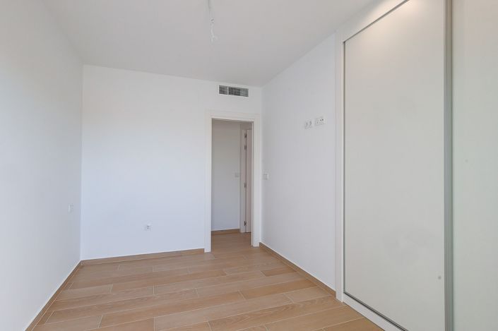 Image No.13-2 Bed Apartment for sale