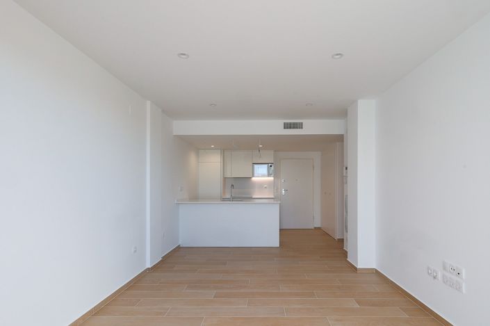 Image No.17-2 Bed Apartment for sale