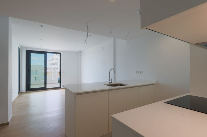 Image No.5-2 Bed Apartment for sale