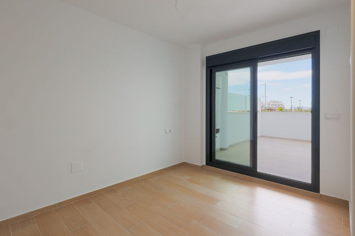 Image No.7-2 Bed Apartment for sale