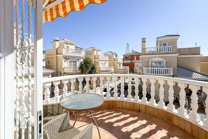 Image No.32-Villa de 4 chambres à vendre à Orihuela Costa