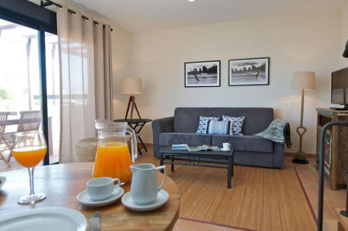 Image No.21-1 Bed Townhouse for sale