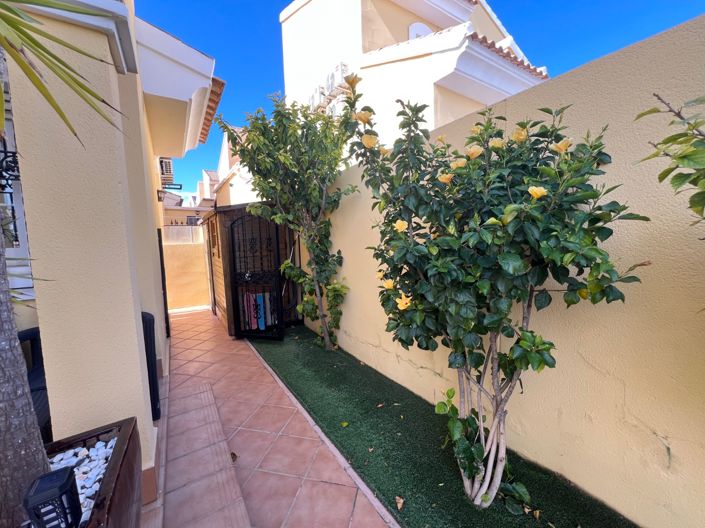 Image No.26-3 Bed Villa for sale