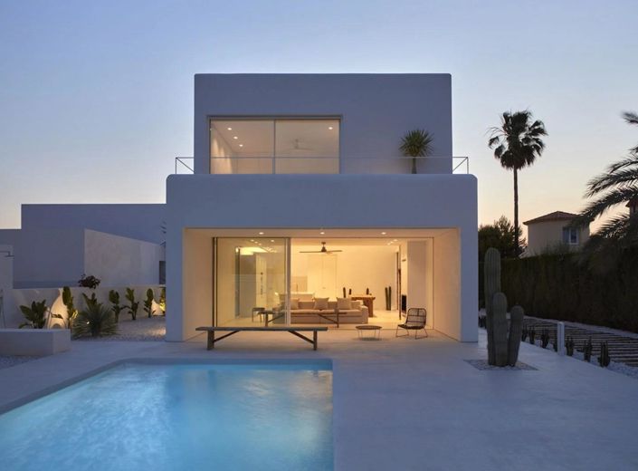 Image No.2-Villa de 3 chambres à vendre à Estepona