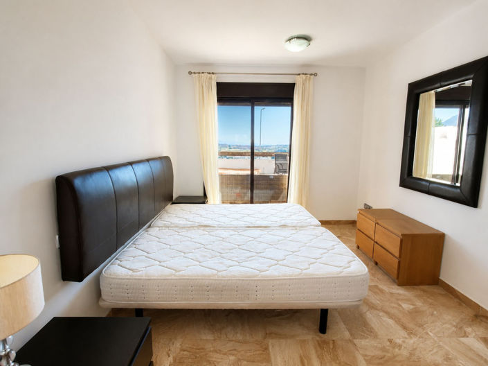 Image No.5-2 Bed Apartment for sale