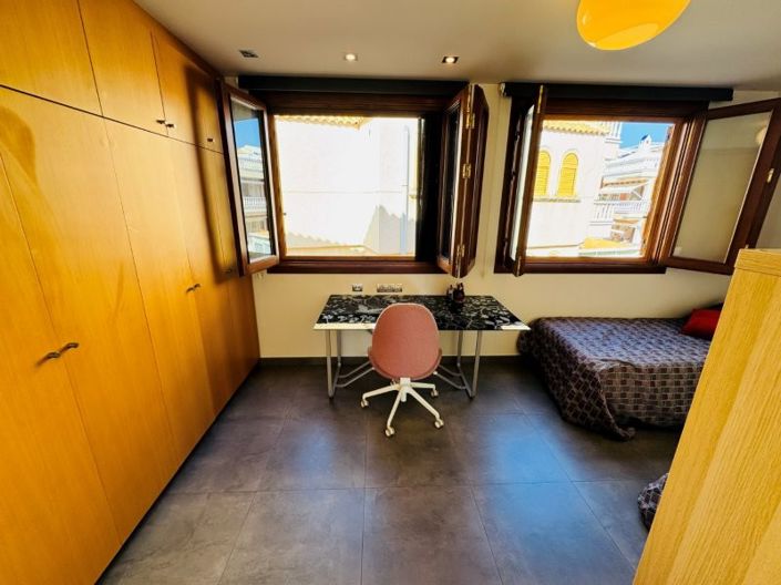 Image No.46-2 Bed Duplex for sale